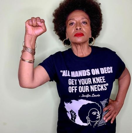 Jenifer Lewis is married to Arnold Byrd.